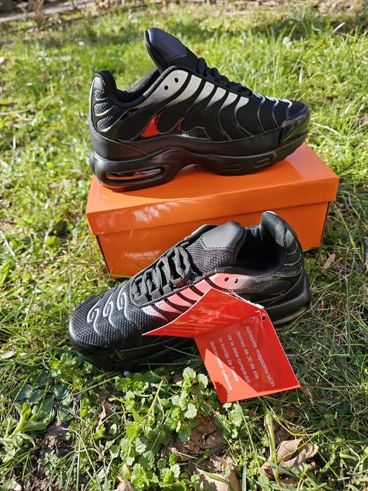 Юношески маратонки