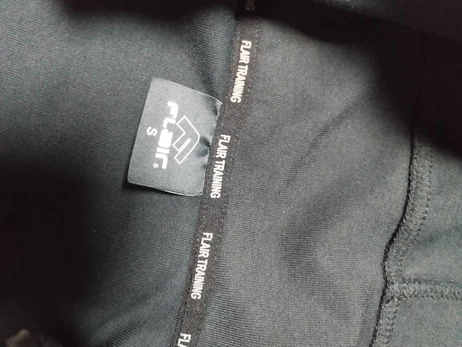 Продавам екип на flair