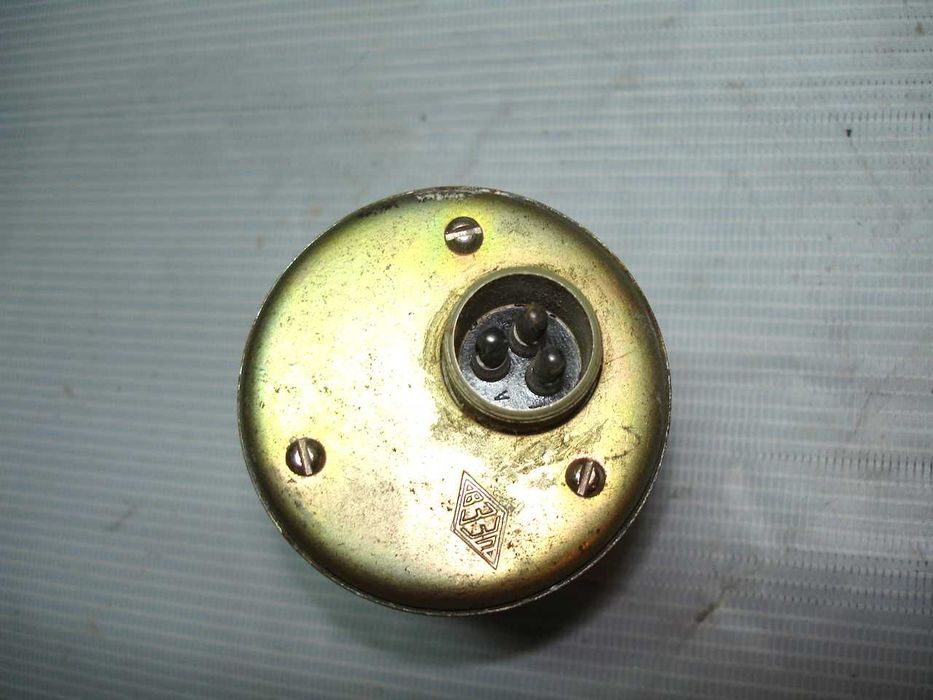 Уред за таблото на камион МАЗ, MAZ