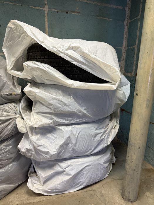 Bridgestone Blizzak DM-V3 275/50/R20