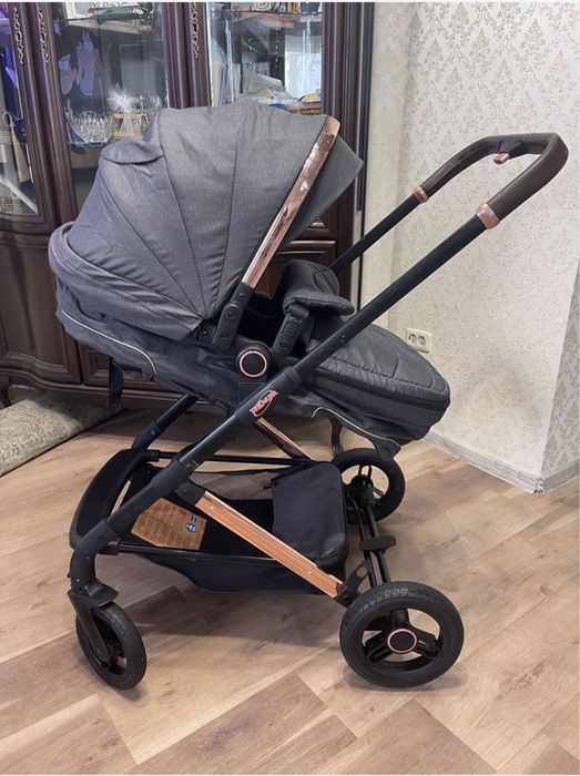 Продам коляску 3в1 с автокреслом