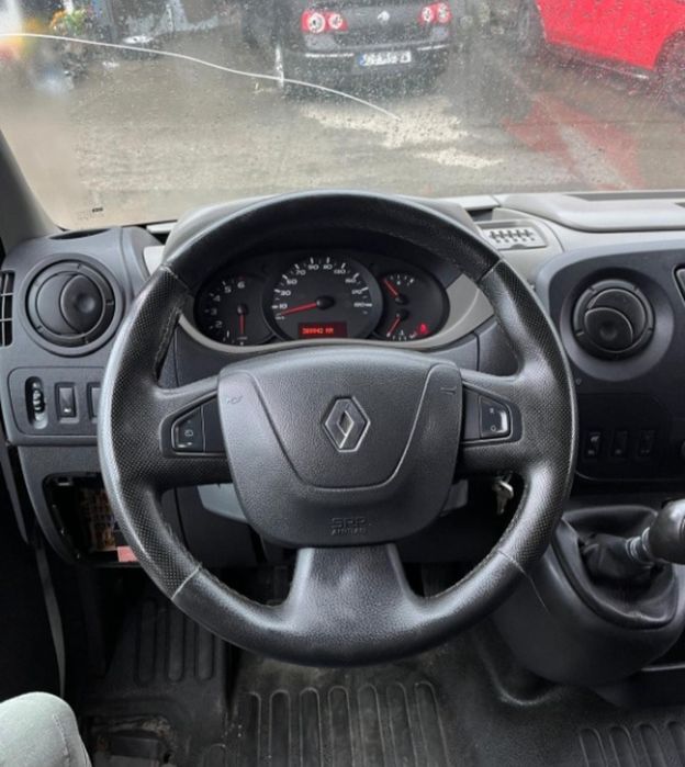 Dezmembrez Renault Master 2.3 diesel
