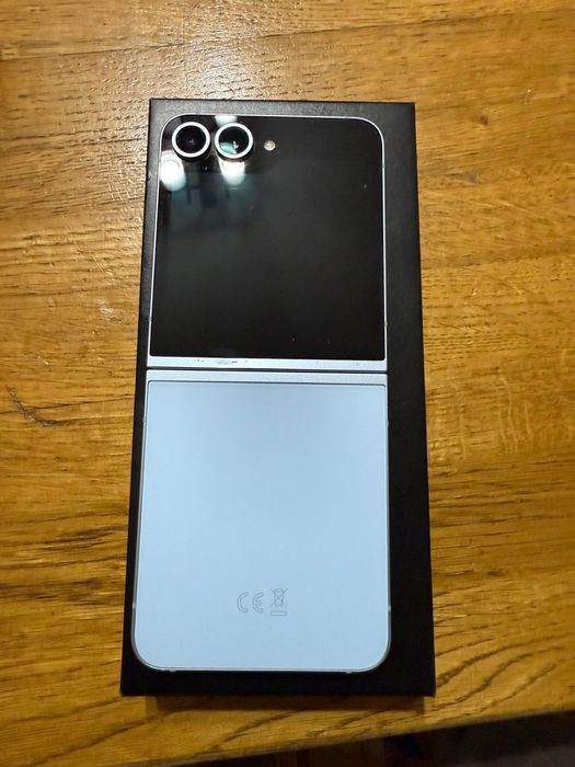 Samsung Galaxy Z Flip 6 5GB 256 GB