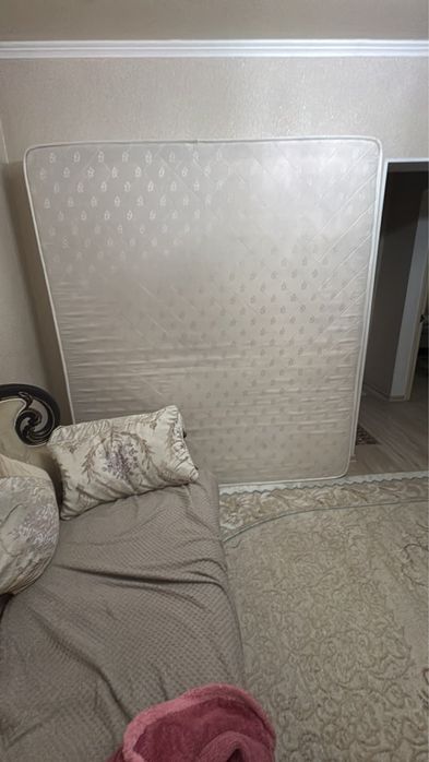 Продам двухспальную кровать