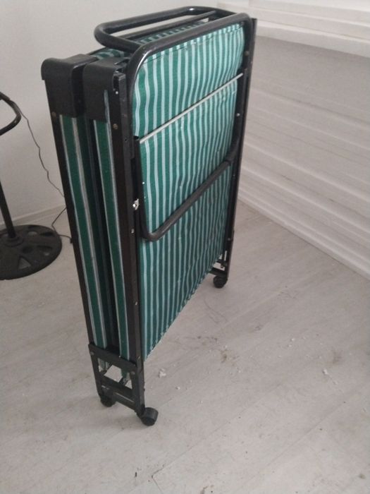 Продам расскладушка с матрасом