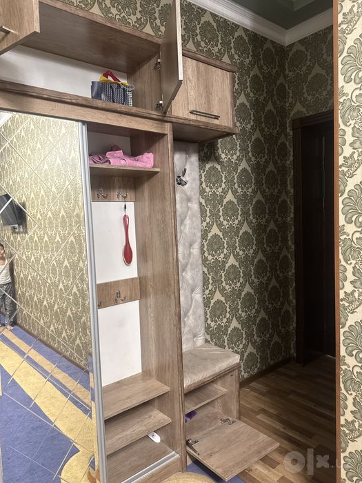 Продам Прихожий мебель