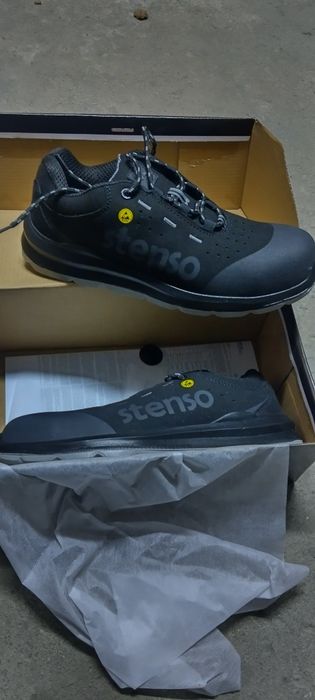 Работни обувки , нови