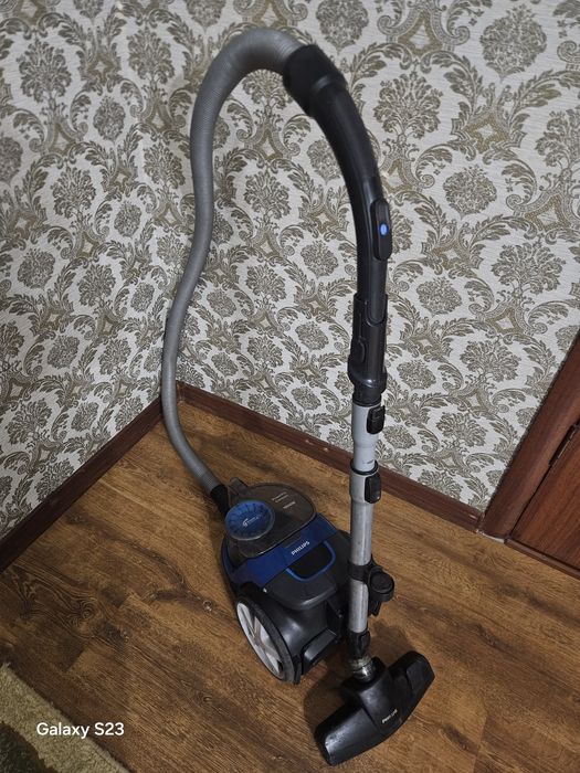 Пылесос PHILIPS FC9352