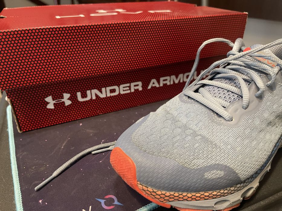 Adidasi Under Armour, noi în ambalajul original, purtați o dată, mărimea 43
