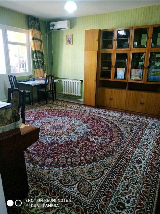 1 комнатная квартира рядом с базаром Кадышева