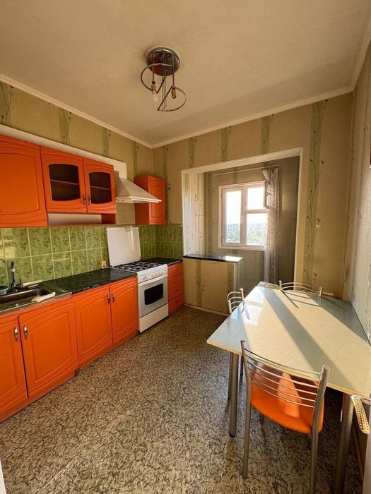 Метро Б.И.Й Буз-1 2/9/9 панель, французская планировка, всё раздельно,