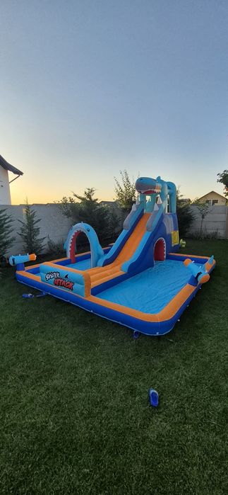 Topogan gonflabil de închiriat