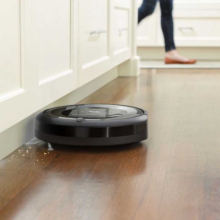 Робот-пылесос iRobot e5 для сухой уборки. Технологии XXI века.