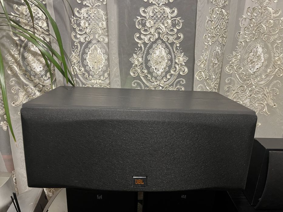 Boxa centru JBL EC25