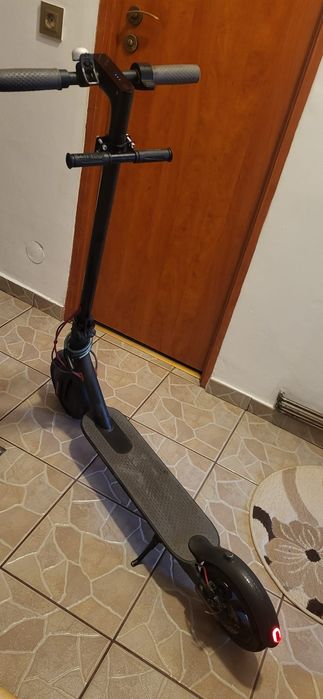 Trotineta electrica XIAOMI Mijia M365