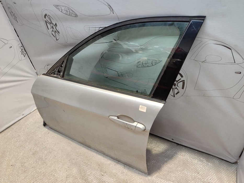 Ușă Față Stânga BMW 3 E90, E91 Sedan Gri / Argintiu Cod Culoare Titansilber Metallic 354 2009 / [2005-2012] / 41515A2A385 (2C)