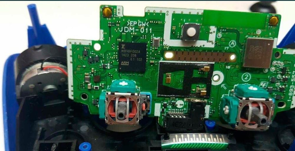 Ремонт и Прошивка Игравой Пристовка