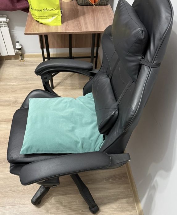 Компьютерное кресло