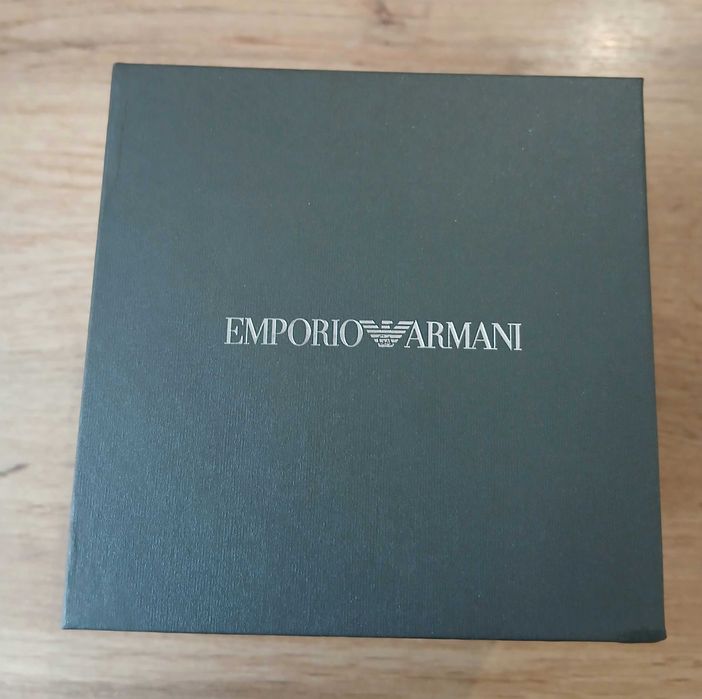 Часовник Emporio Armani