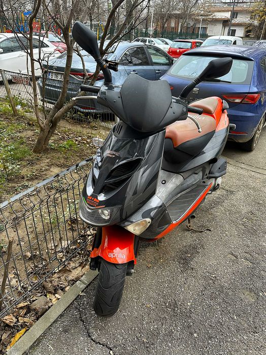 Scuter Aprilia SR 50 ( CIV. RO acte la zi )