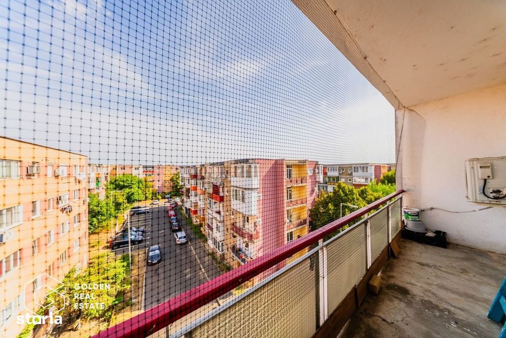 Apartament 4 camere, total decomandat, zona Miorita