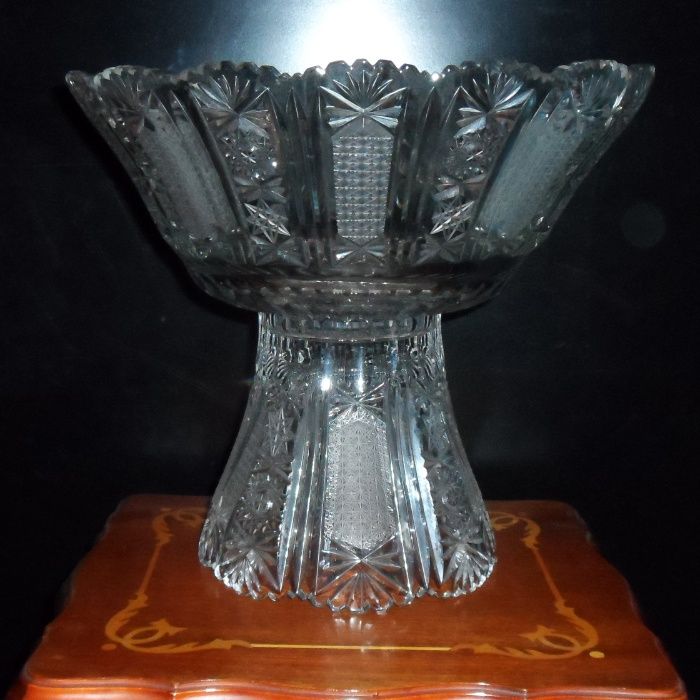 Fructieră mare din cristal Bohemia.