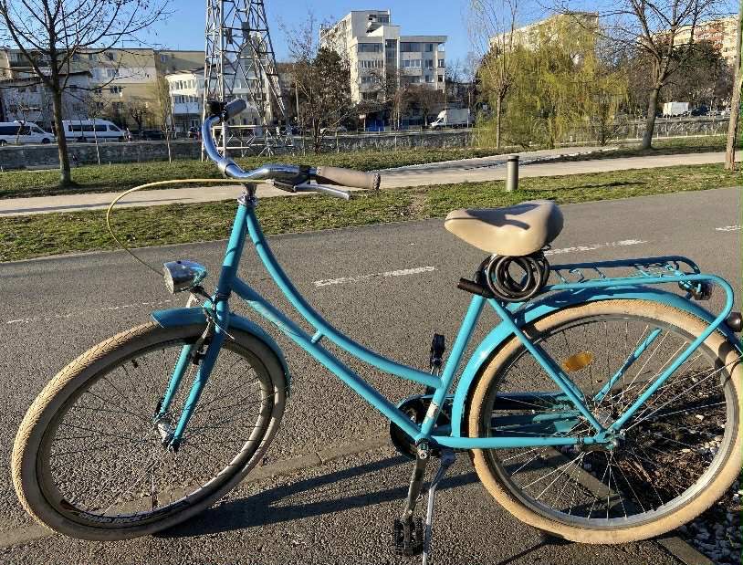 Bicicleta dama, oras