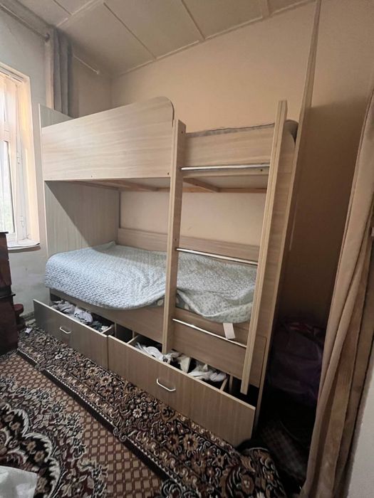 Продается двух ярусная кровать
