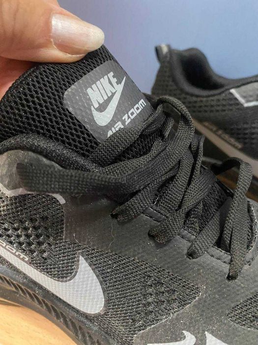 кроссовки NIKE размер 38