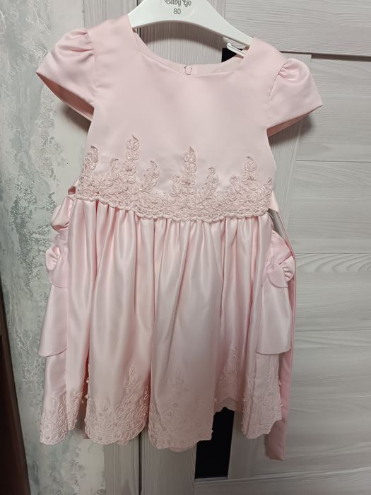 Платья праздничные для девочки