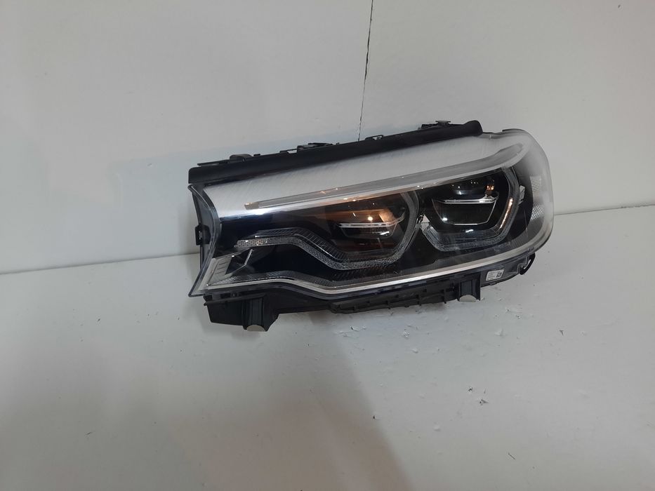 Far faruri  bmw seria 5 G30 G31 led adaptiv stanga