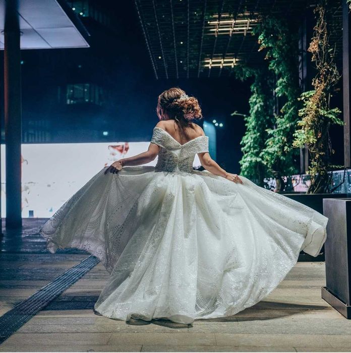 Vând rochie de mireasa Tina Valerdi