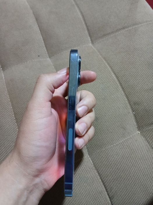 Iphone 13 pro blue