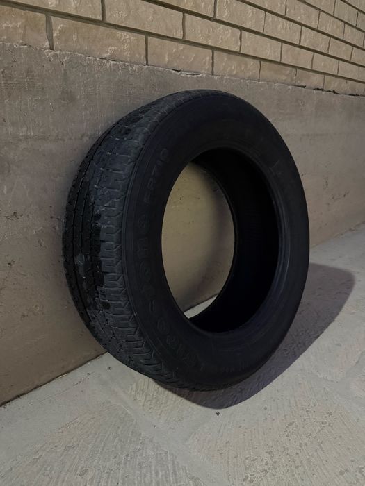 б/у шины размер 235/60 R17 бағасы 6000 теңге