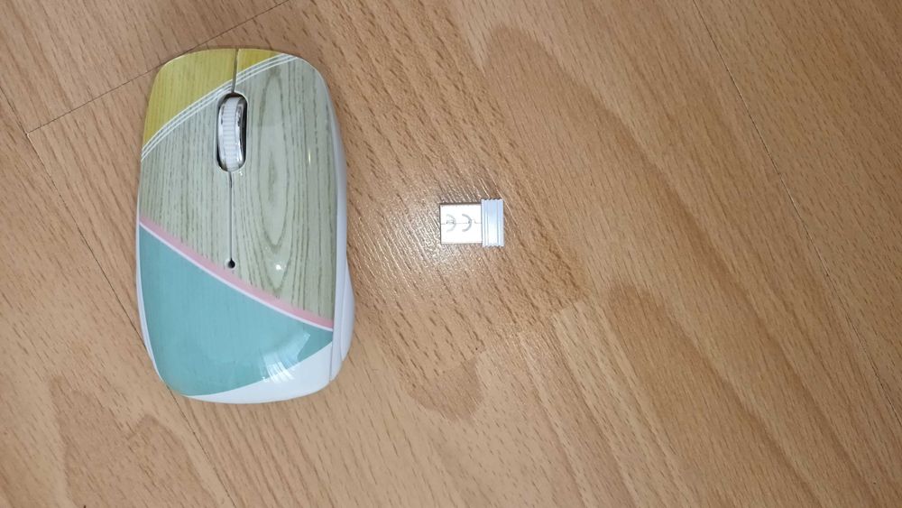 Безжична мишка- чисто нова