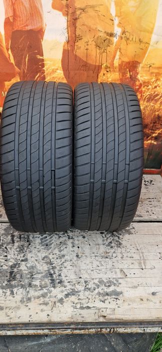 2 Anvelope Bridgestone 255 40 R20 de vara