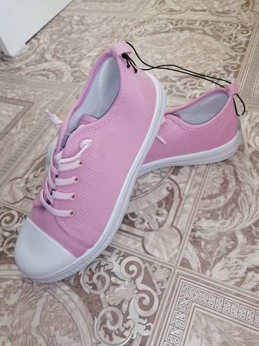 Новые кеды 36 размер