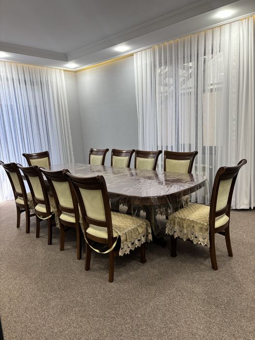 Stol stul gastiniy (etiqod)