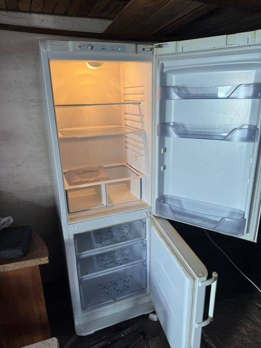 Продам холодильник