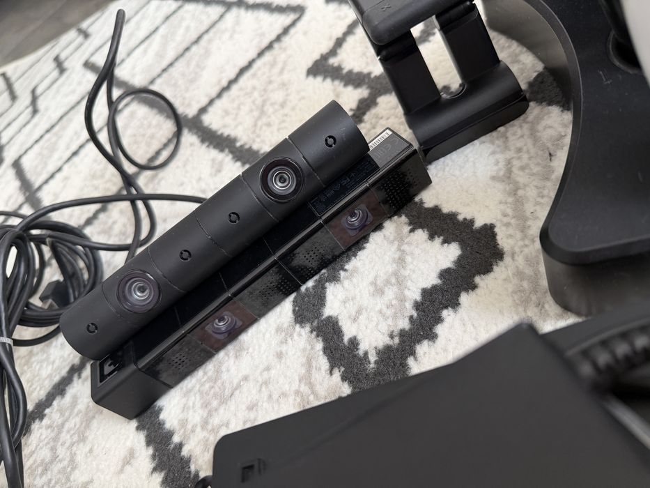 PS4 Slim 500GB + PS VR + Camera + 2 controllere + 2 Move + jocuri