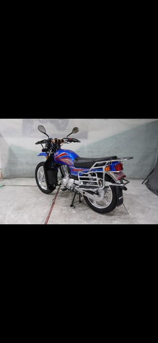 Продам мотоцикл bamx 200куб