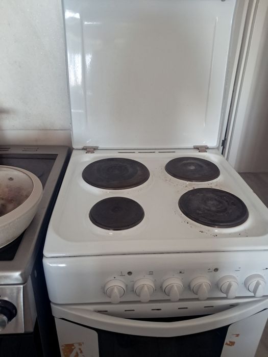 Продам мойку и плиту