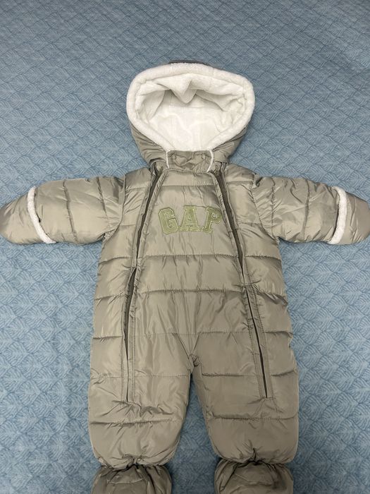 Продам комбинезон зимний