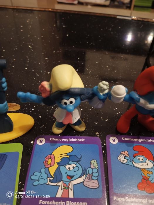 Продавам нови смърфове