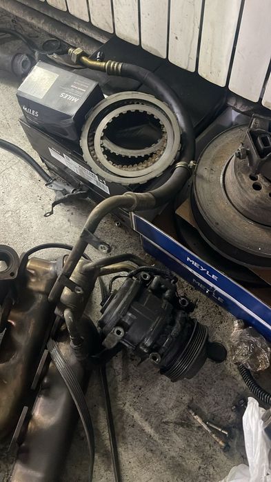 Продам компресор кондиционера 103 двигатель мерседес