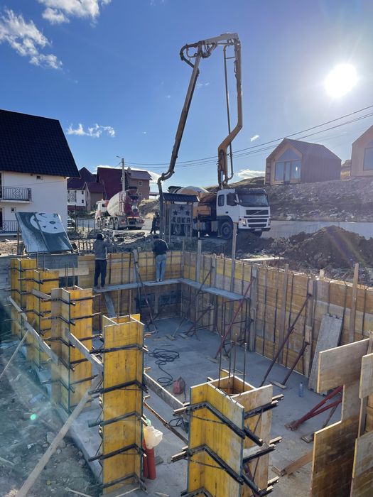 Panou cofraj pentru beton