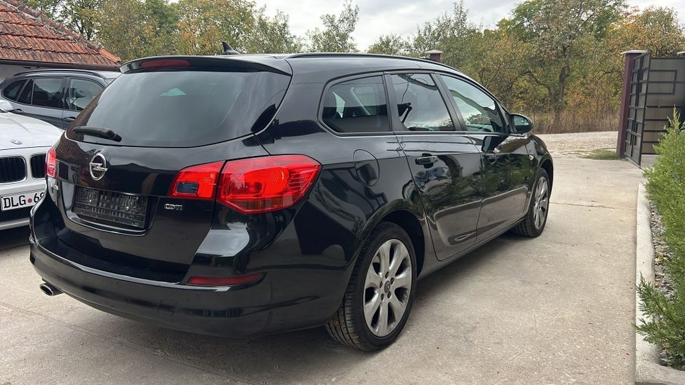 OPEL Astra 2011 — imagine 4