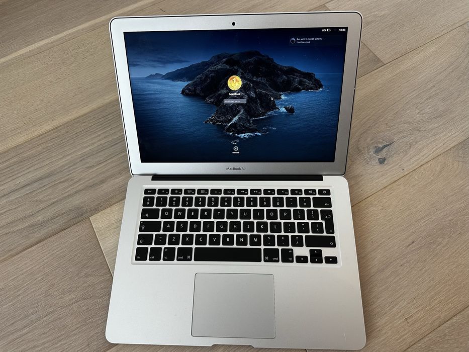 Apple MacBook Air 13 inch Intel Core I5