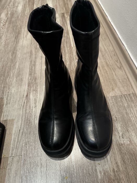 Зимни кожени боти