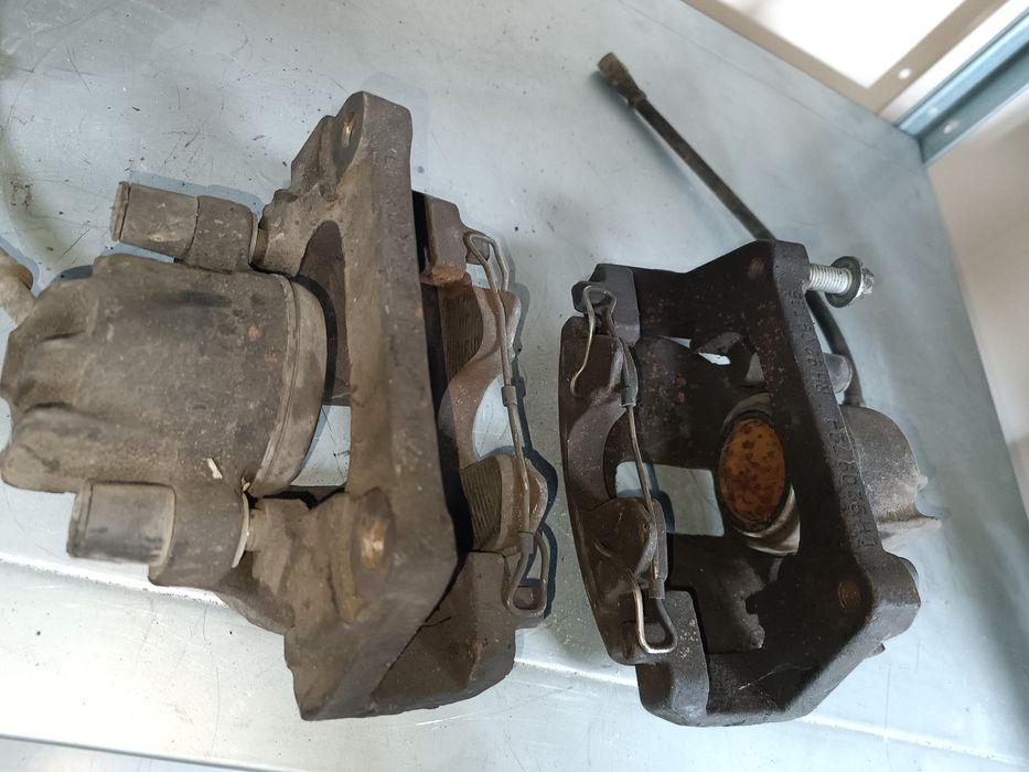 Спирачни апарати за Volvo XC70, 2.4T, 2001